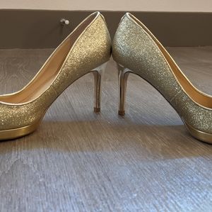 Ivanka Trump gold glitter heels -used size 6